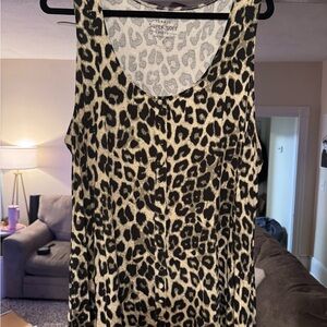 Torrid super soft Leopard Print front button Sleeveless Top